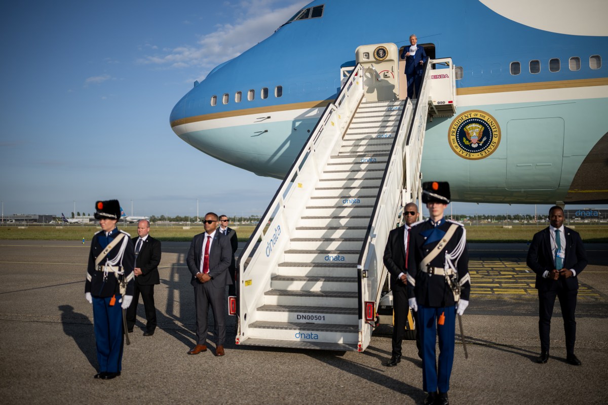 President Donald Trump disembarks Air Force One at Amsterdam’s Schiphol Airport, Tuesday, June 24, 2025, as he arrives to attend the 2025 NATO Summit in The Hague, Netherlands. (Official White House Photo by Daniel Torok)