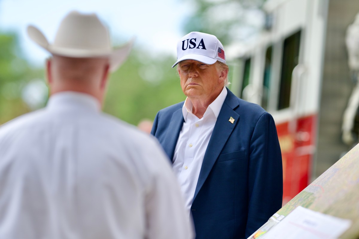 President Donald Trump meets with first responders and local officials at Louise Hays Park in Kerrville, Texas on Friday, July 11, 2025. (Official White House Photo by Daniel Torok)