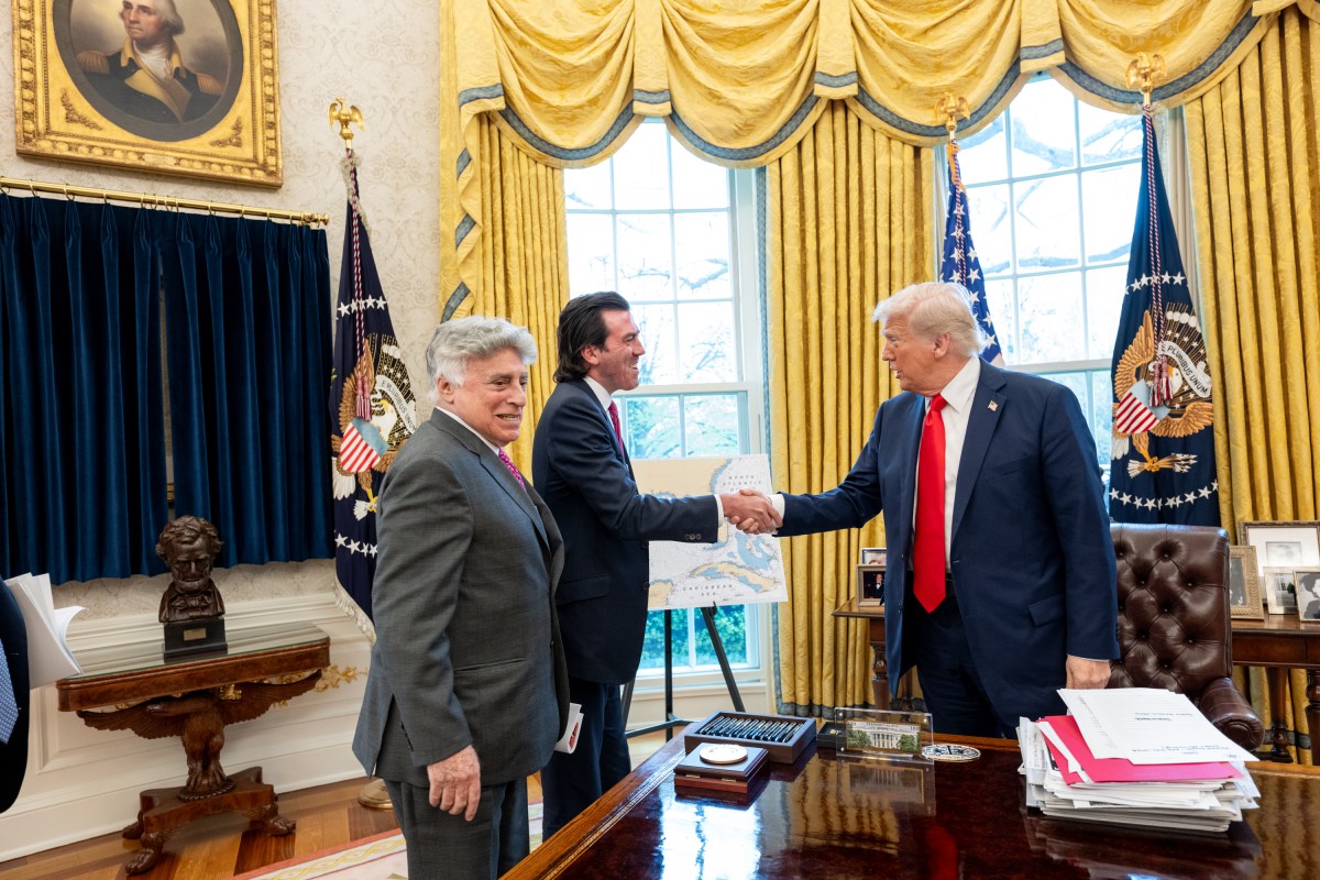President Donald Trump meets with Andrew Stein and guests, Tuesday, April 15, 2025, in the Oval Office. (Official White House Photo by Joyce N. Boghosian)