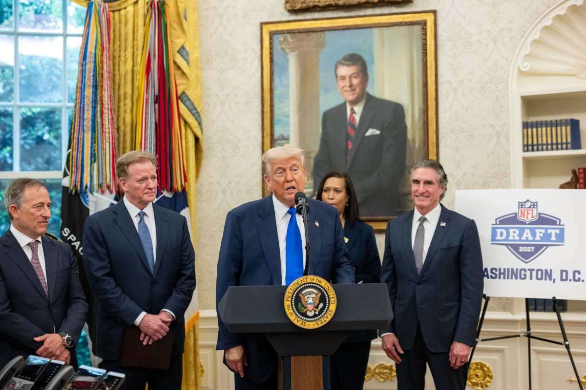 President Donald Trump is joined by White House Opportunity and Revitalization Council Executive Director Scott Turner, Washington Commanders owner Josh Harris, NFL Commissioner Roger Goodell, Washington D.C. Mayor Muriel Bowser, and Secretary of the Interior Doug Burgum, for an announcement that Washington, D.C. will host the 2027 NFL Draft, Monday, May 5, 2025, in the Oval Office. (Official White House Photo by Molly Riley)